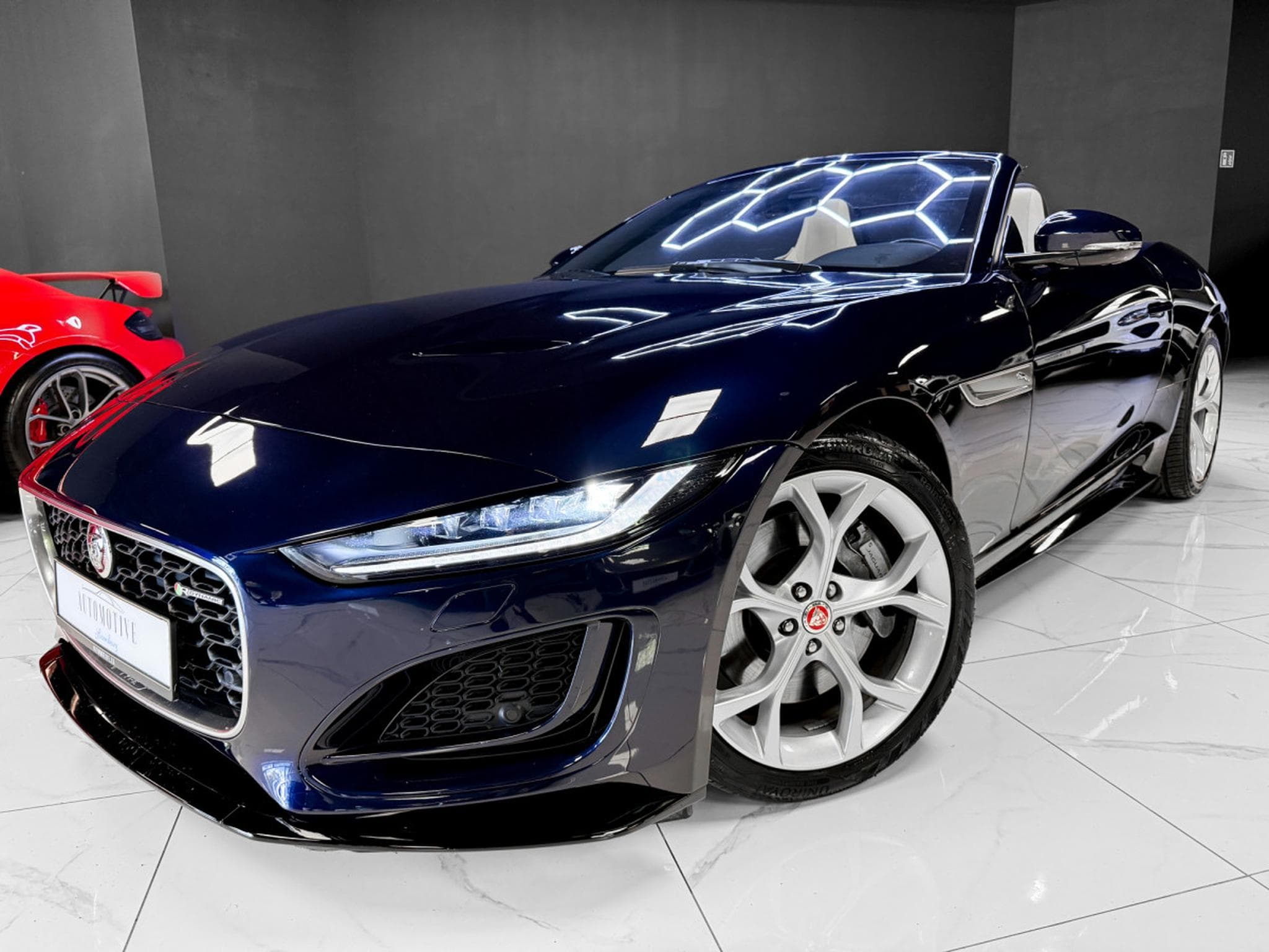 Jaguar F-Type P300 Cabriolet R-Dynamic / Meridian / LED / 1.Hand (2021) - Photo 13