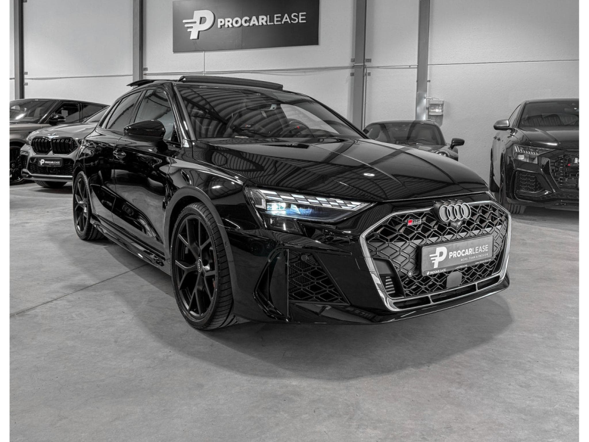 Audi RS3 2.5 TFSI SPORTBACK QUATTRO/ GARANTIE 5/Pano/19/360°/SONOS/SC (2026) - Photo 5