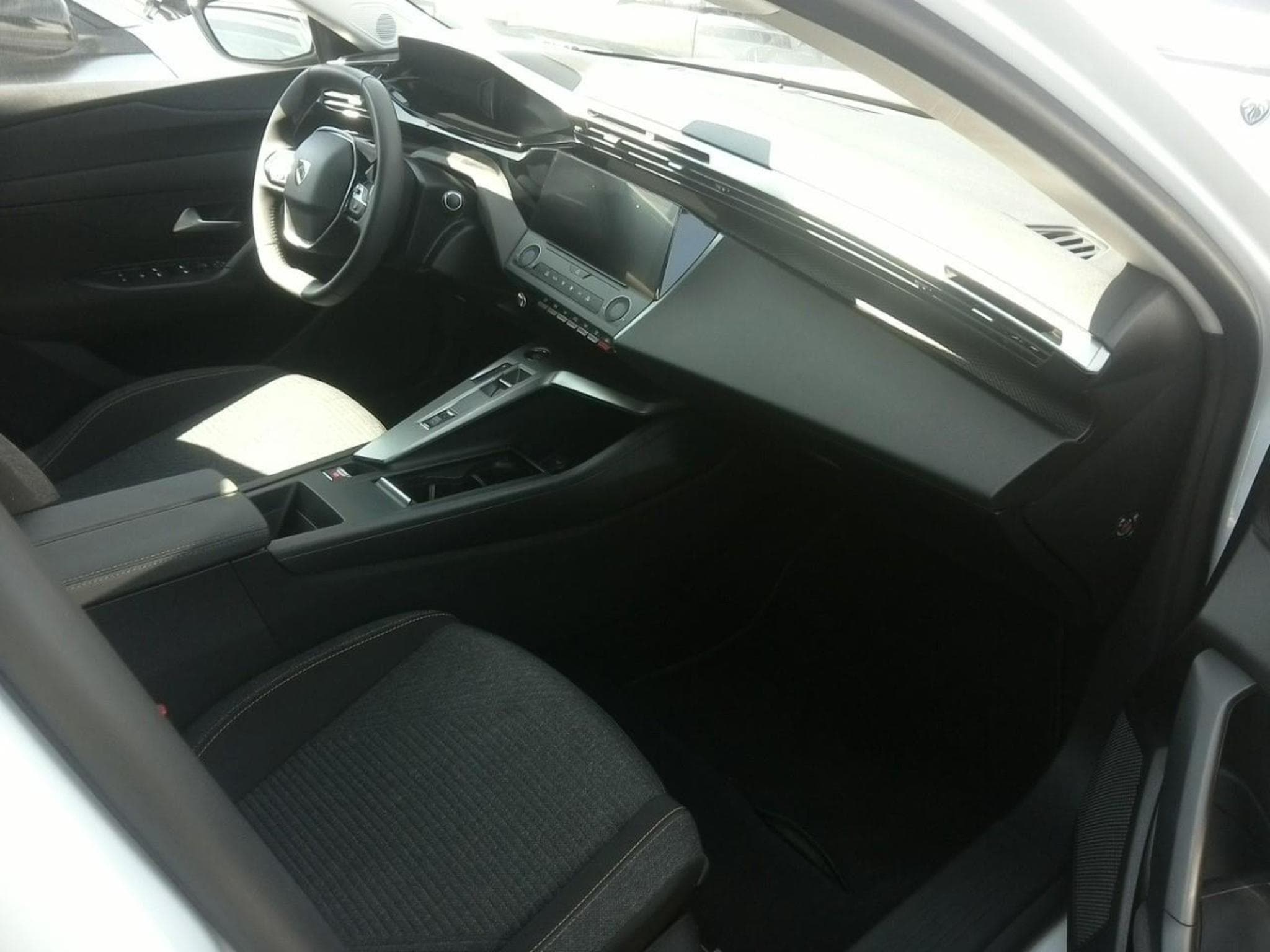 Peugeot 308 Style (2025) - Photo 4