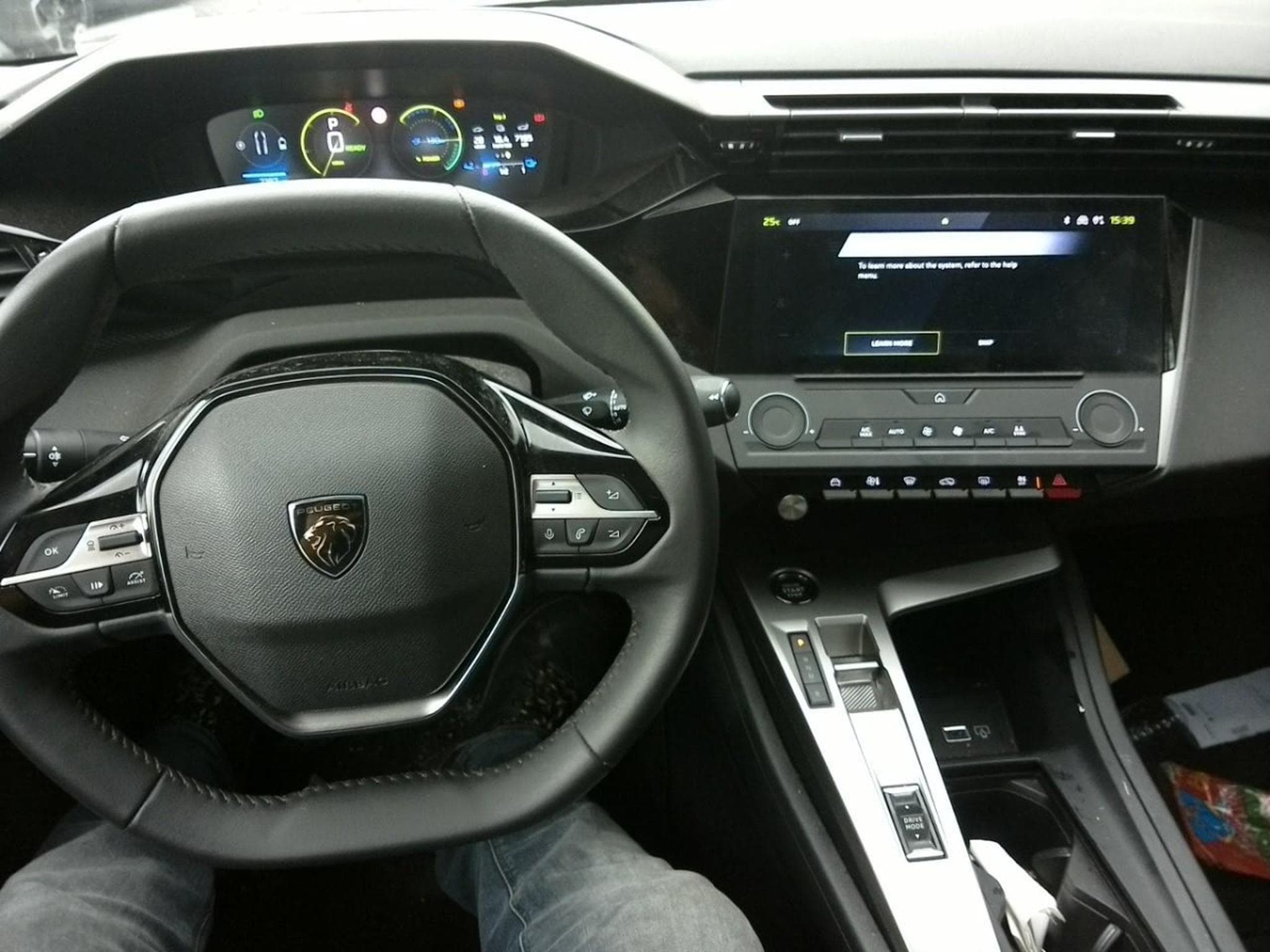 Peugeot 308 Style SW (2025) - Photo 5