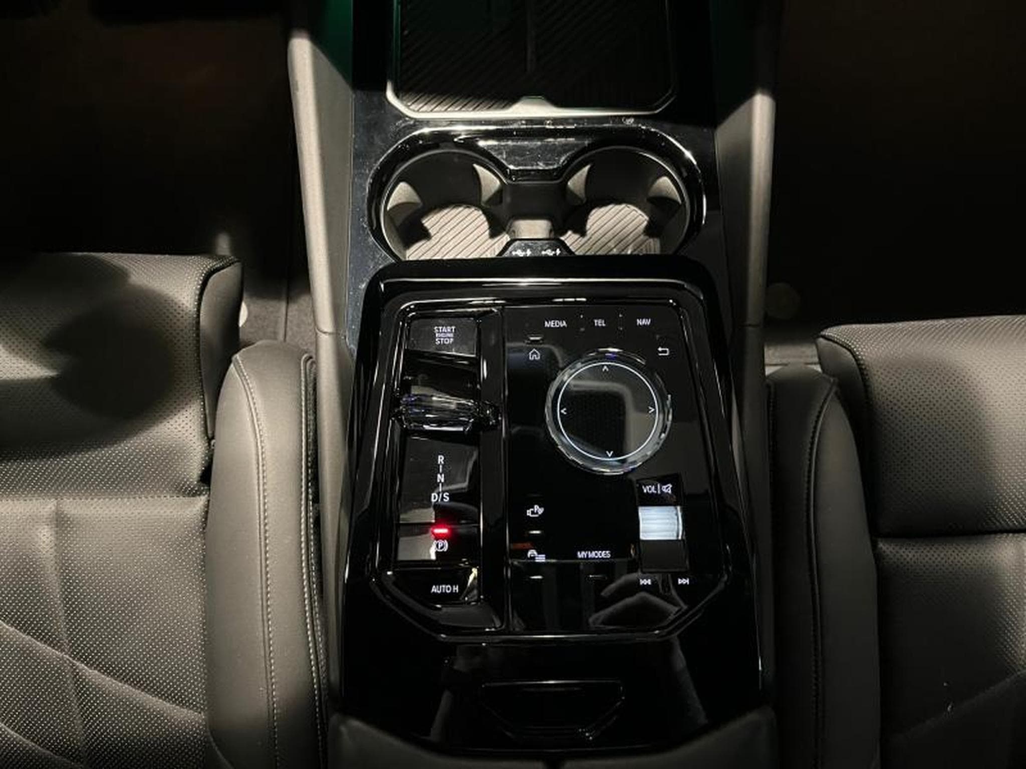 BMW 520 520d xDrive Touring M sport (2025) - Photo 7