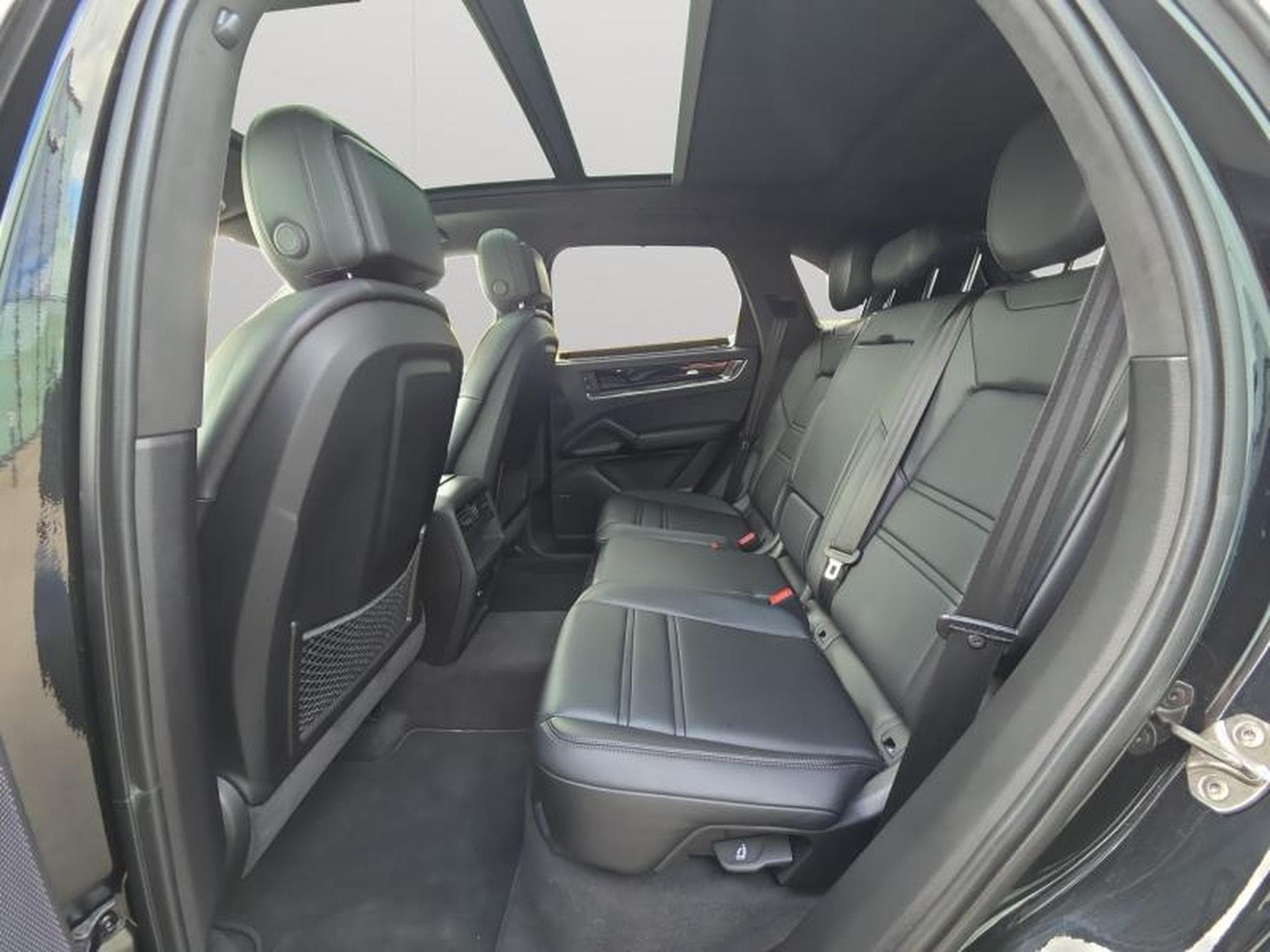 Porsche Cayenne (2024) - Photo 11