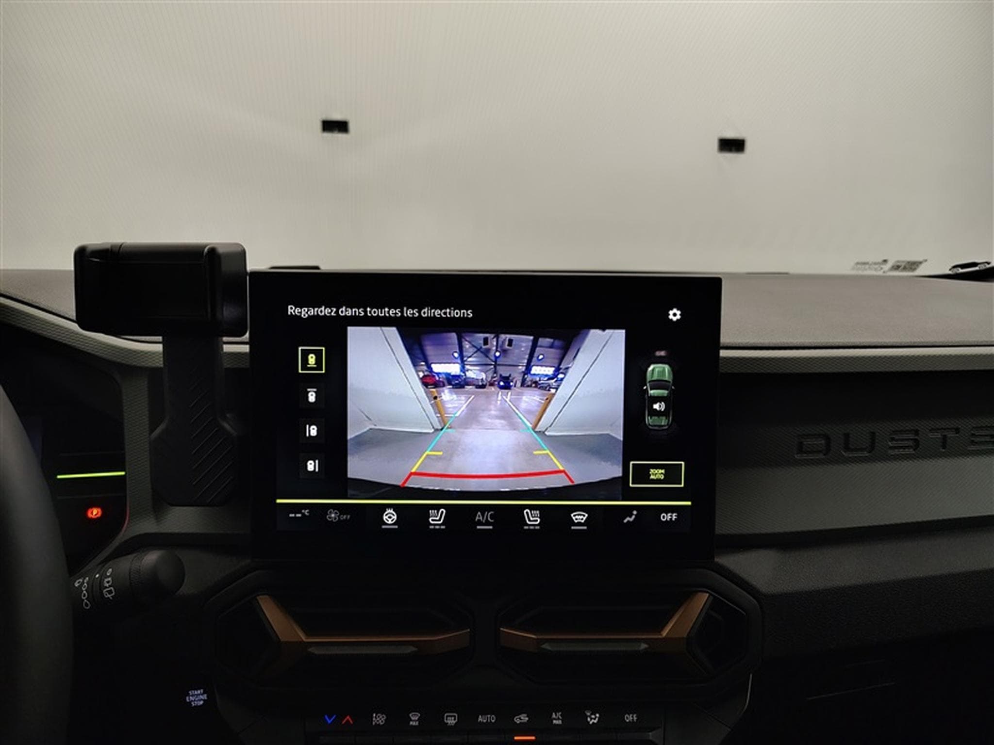 Dacia Duster Mild Hybrid 140cv Extreme NAVI / CARPLAY / FULL LED / CAMERA (2026) - Photo 16