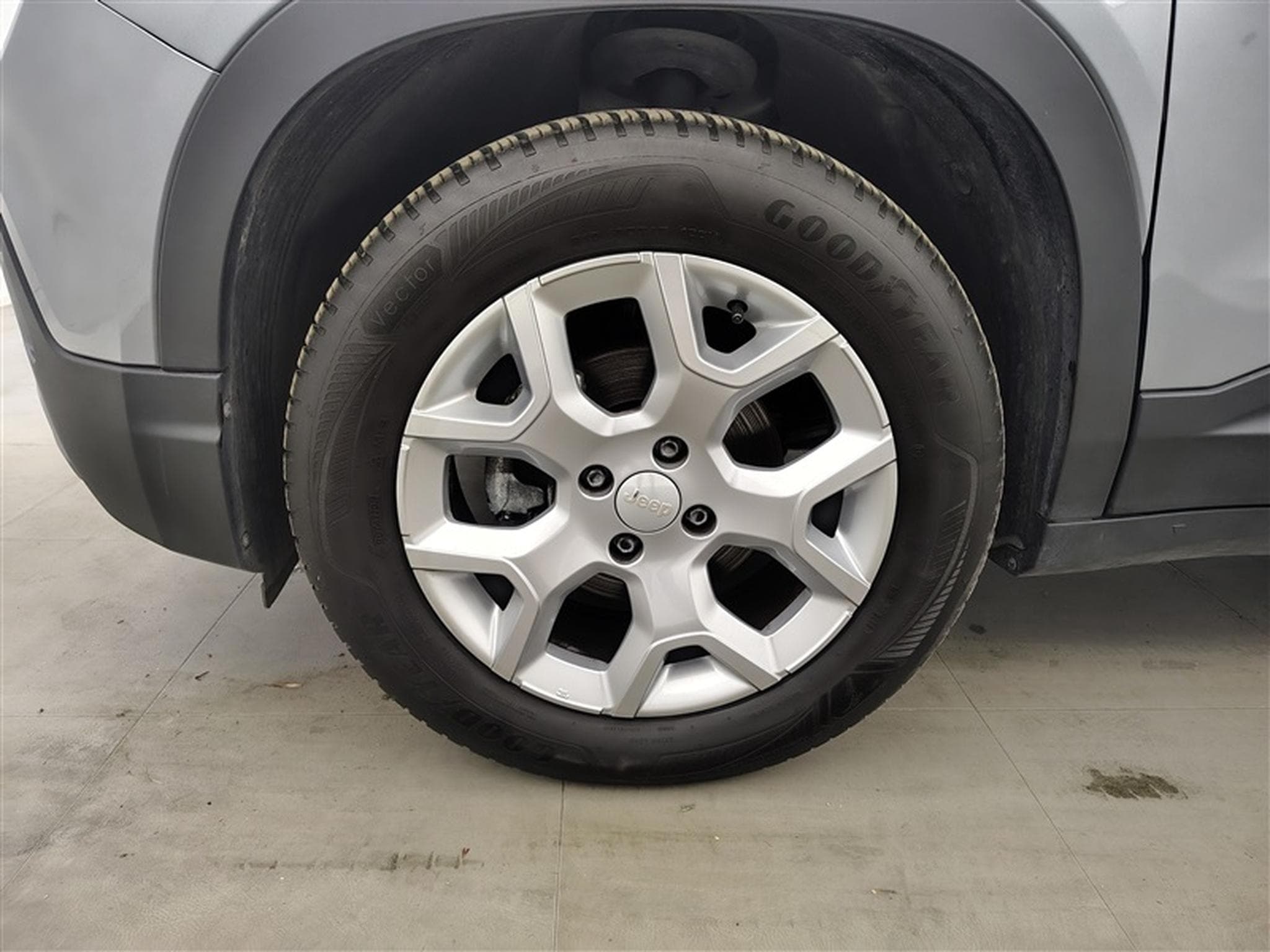 Jeep Avenger 1.2 Turbo 100cv Altitude (2025) - Photo 6