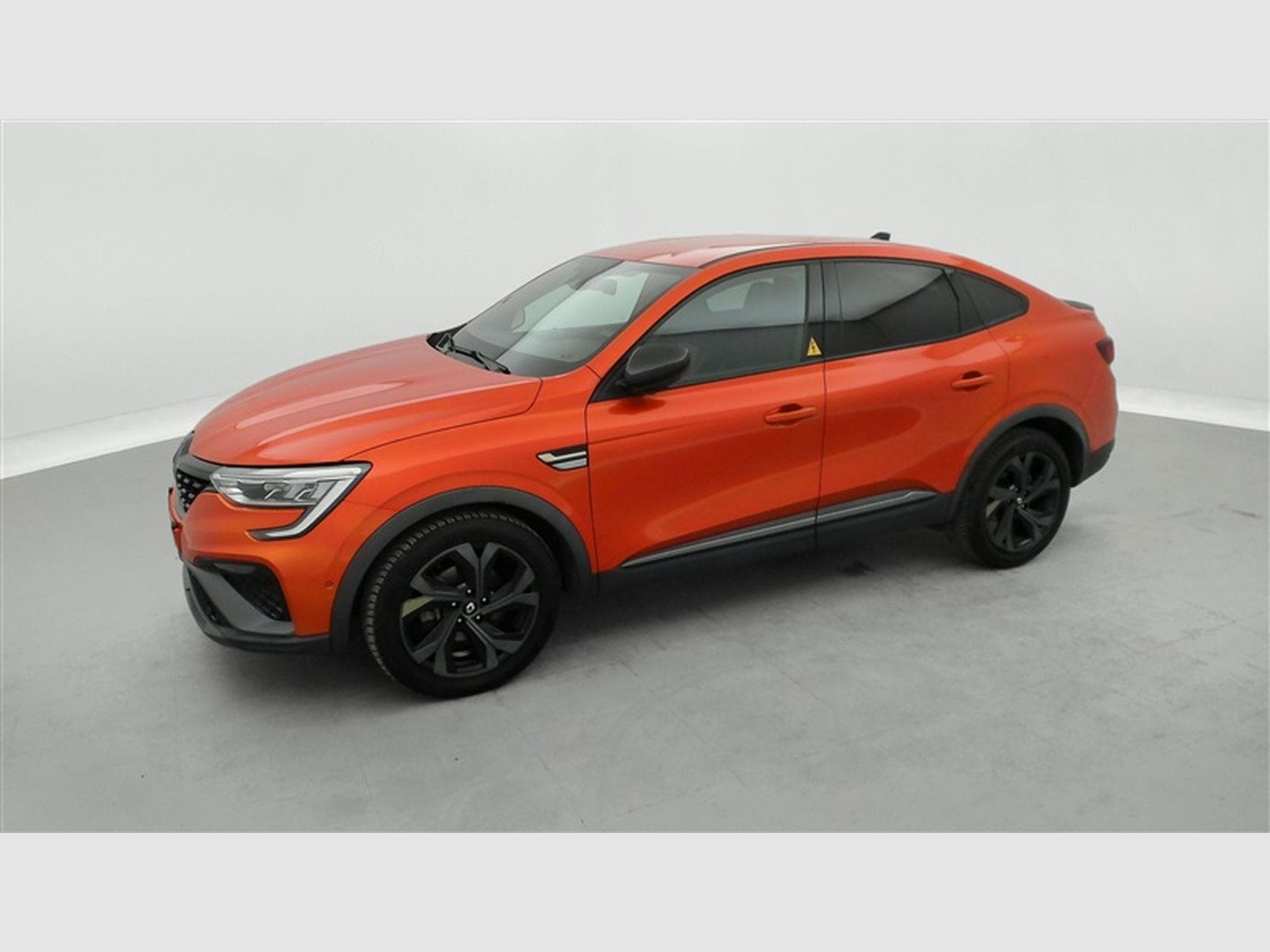 Renault Arkana E-TECH 1.6i Techno (2023) - Photo 22