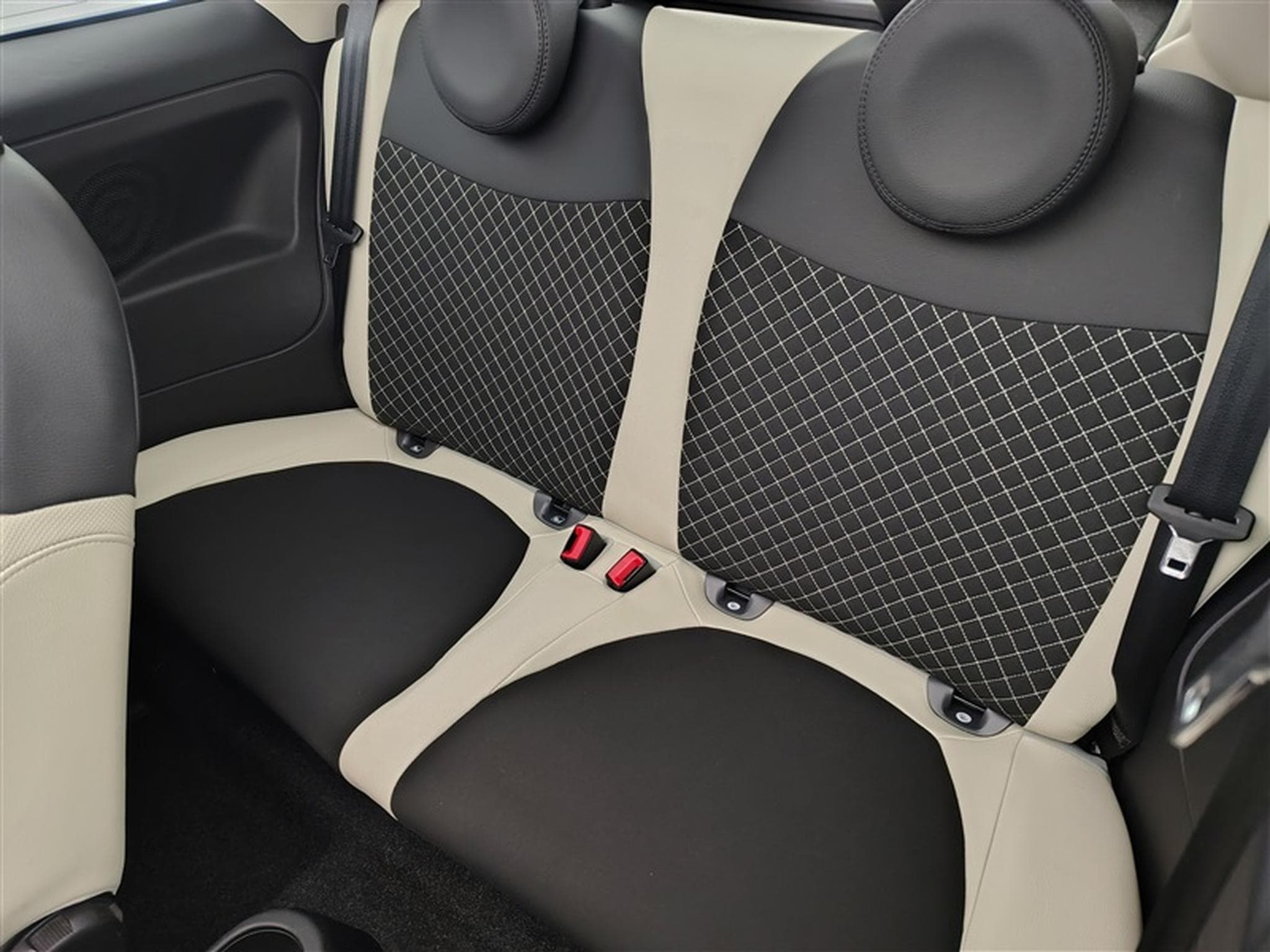 Fiat 500 1.0i MHEV Dolcevita (2022) - Photo 13