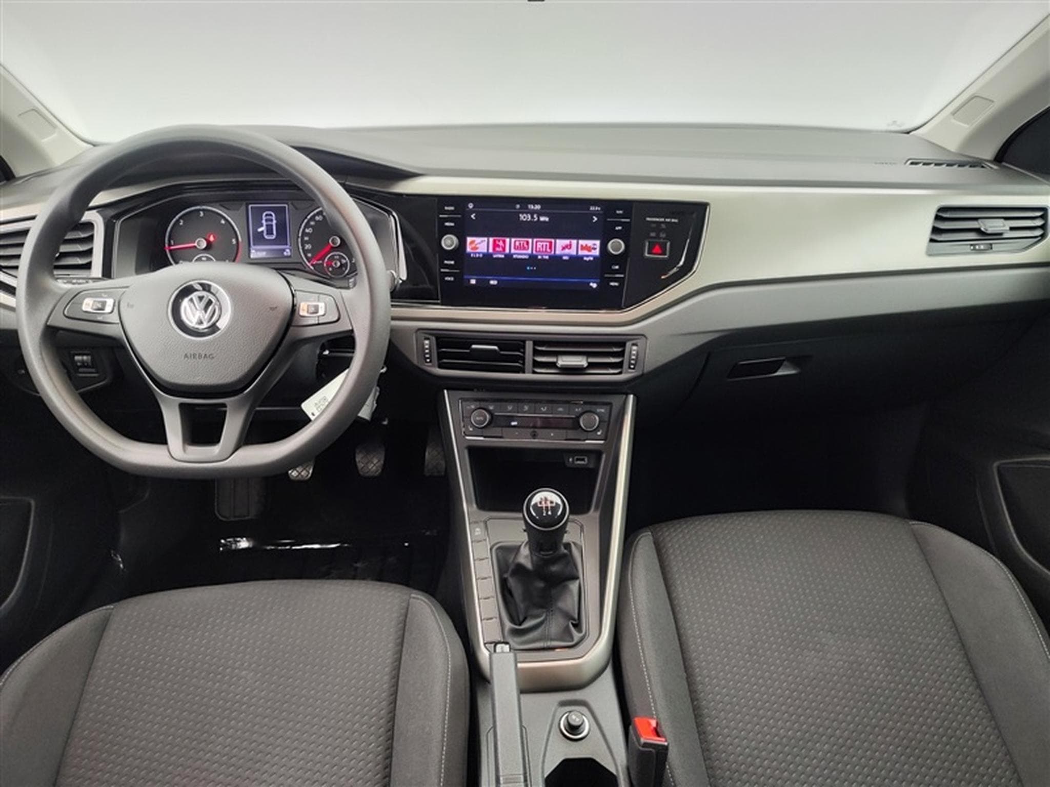 VW Polo 1.6 TDi  Comfortline (2020) - Photo 8