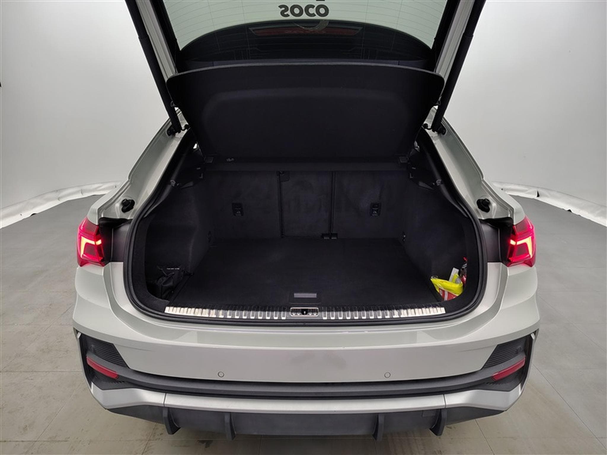 Audi Q3 Sportback 35 TFSI S line (2023) - Photo 13