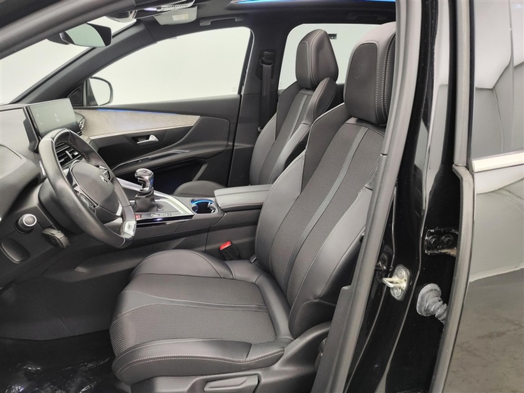 Peugeot 3008 1.2 PureTech 130Cv GT S-CUIR / NAVI /TO PANO/FULL LED (2022) - Photo 7