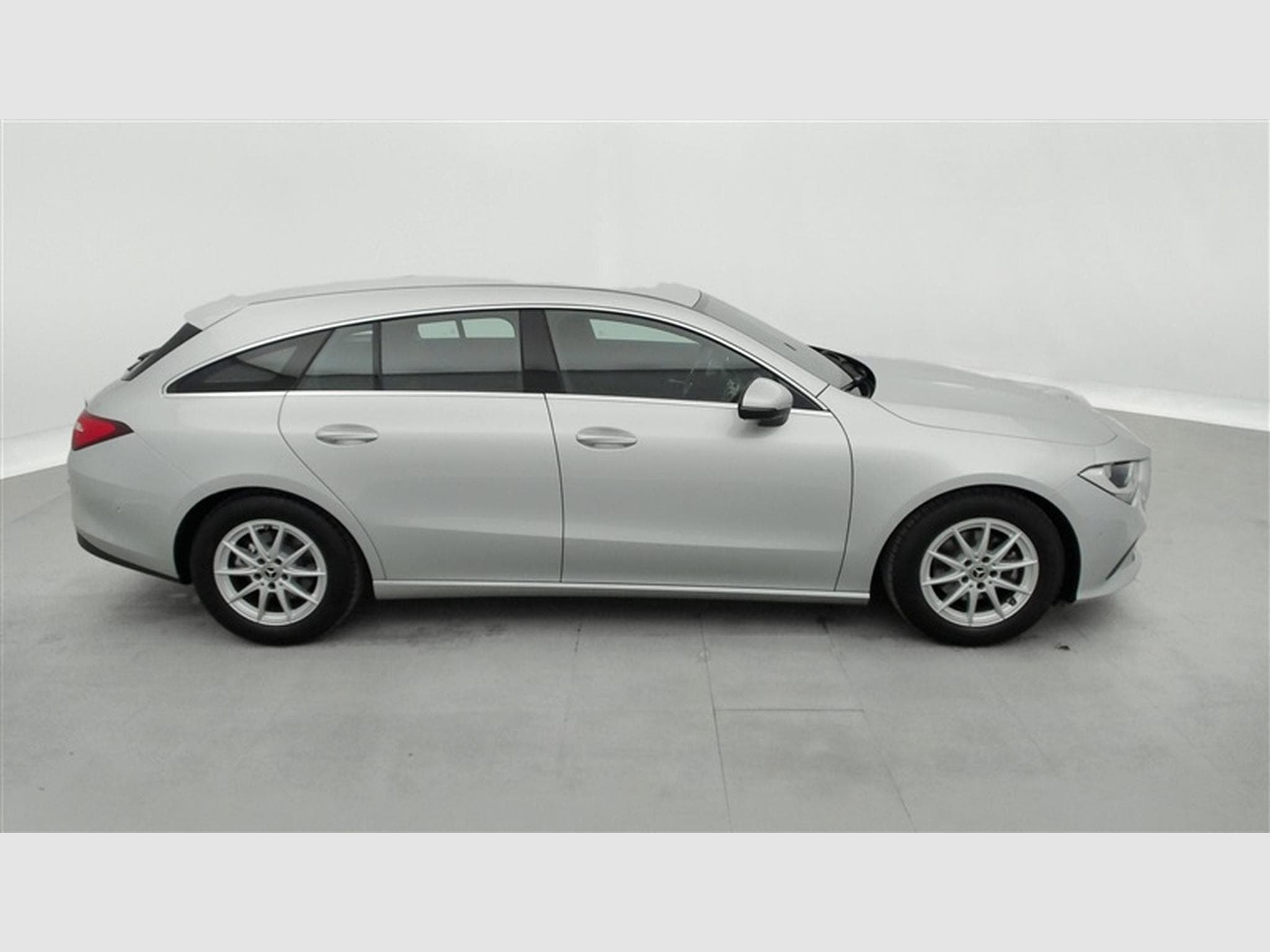 Mercedes CLA 180 CLA 180 Business Solution NAVI/JA/PDC AV AR (2022) - Photo 24