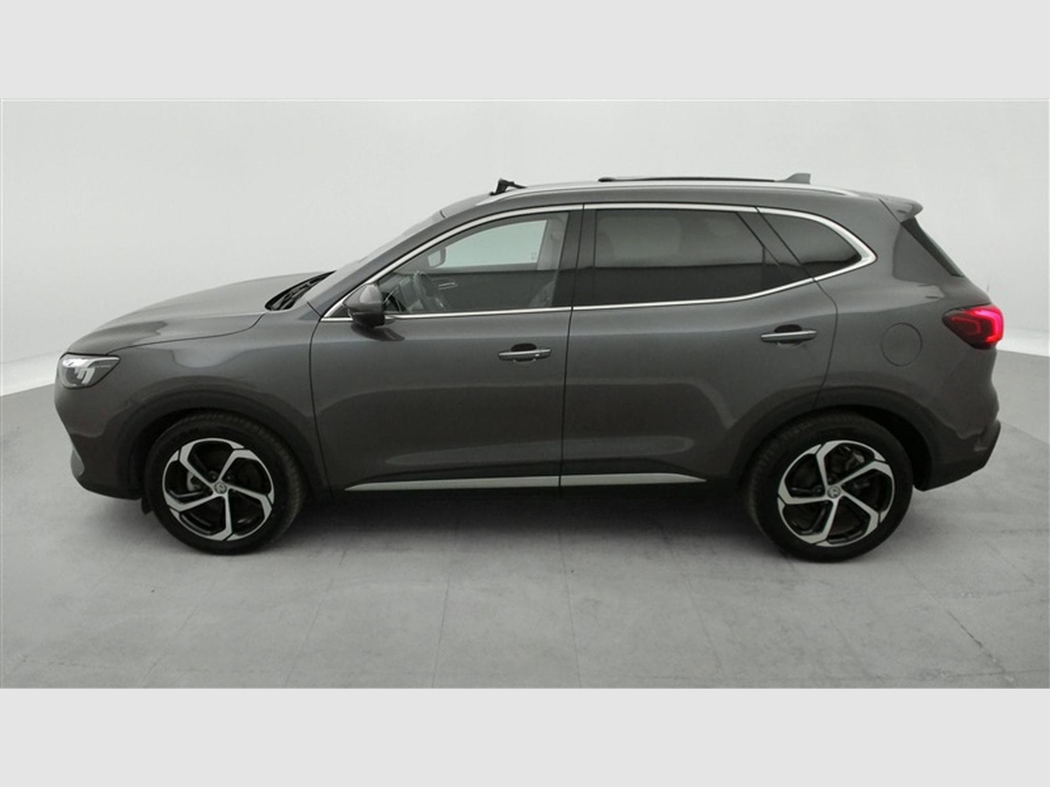 MG HS 1.5 T-GDi 160cv Luxury NAVI / FULL LED / CUIR / PANO (2024) - Photo 3