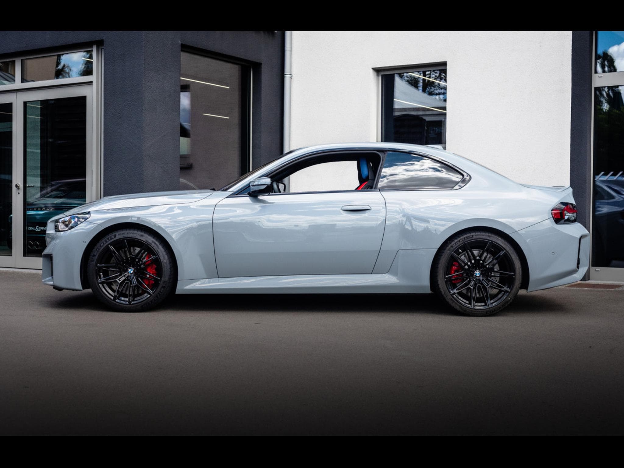 BMW M2 COUPE (G87) – BROOKLYN GRAU METALLIC (2024) - Photo 2