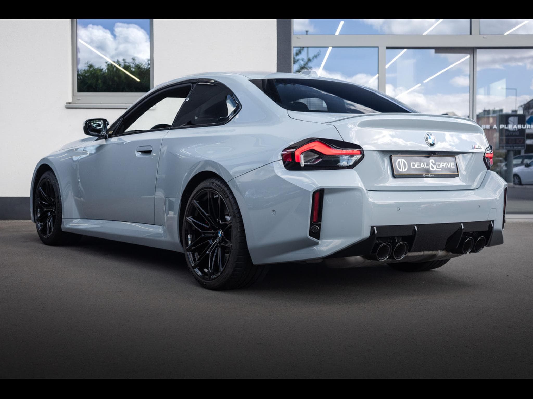 BMW M2 COUPE (G87) – BROOKLYN GRAU METALLIC (2024) - Photo 3