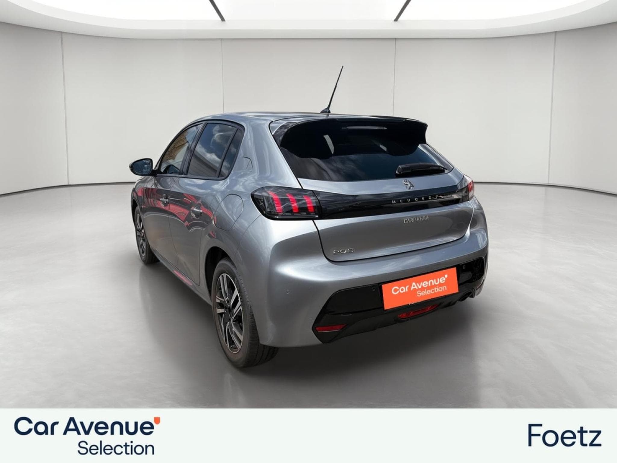 PEUGEOT 208 1.2 PureTech 100ch S&S Allure EAT8 (2021) - Photo 8