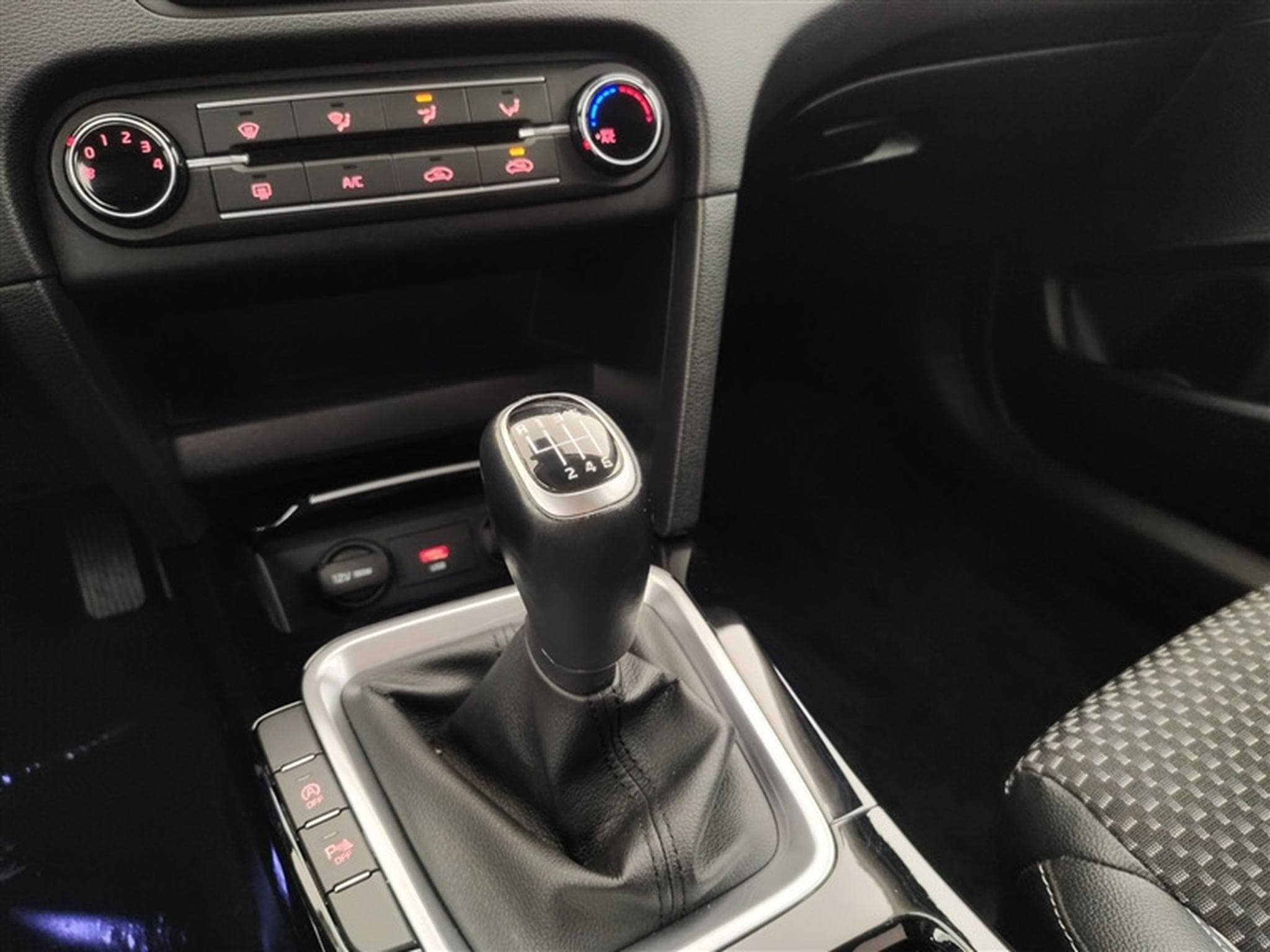 Kia XCeed 1.0 T-GDi Must ISG (EU6d) (2021) - Photo 13