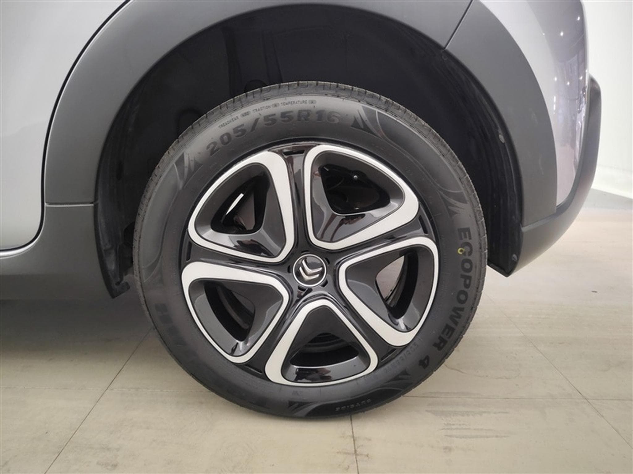 Citroen C3 1.2i PureTech Highlight S&S (EU6.2) (2020) - Photo 6