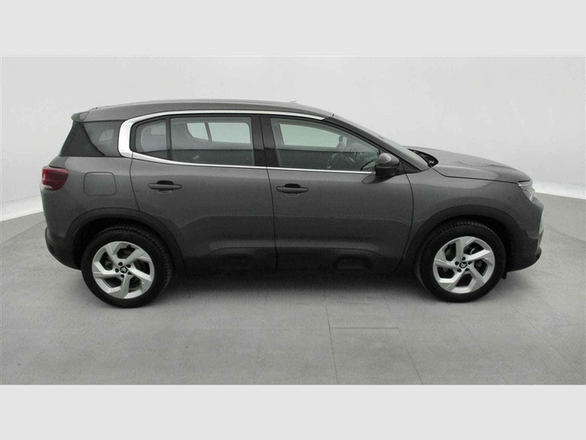 Citroen C5 Aircross 1.2 PureTech EAT/8 Live NAVI / CARPLAY / FULL LED (2023) - Photo 24