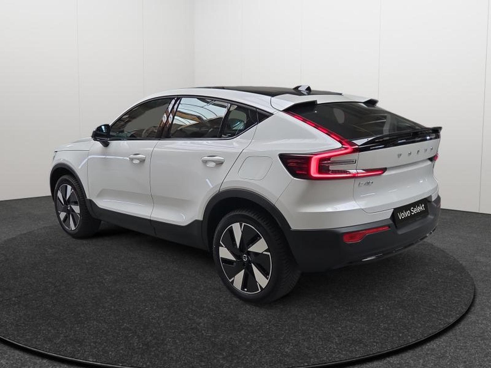 Volvo C40 Core Single Motor Extended Range (2025) - Photo 24