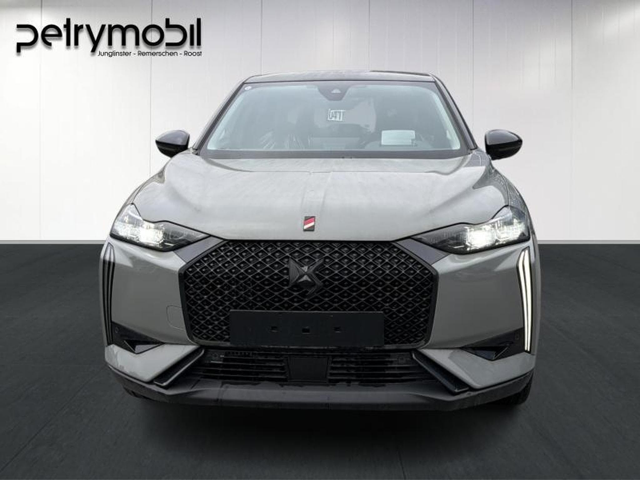 DS Automobiles DS3 PERFOMANCE LINE + (2024) - Photo 2