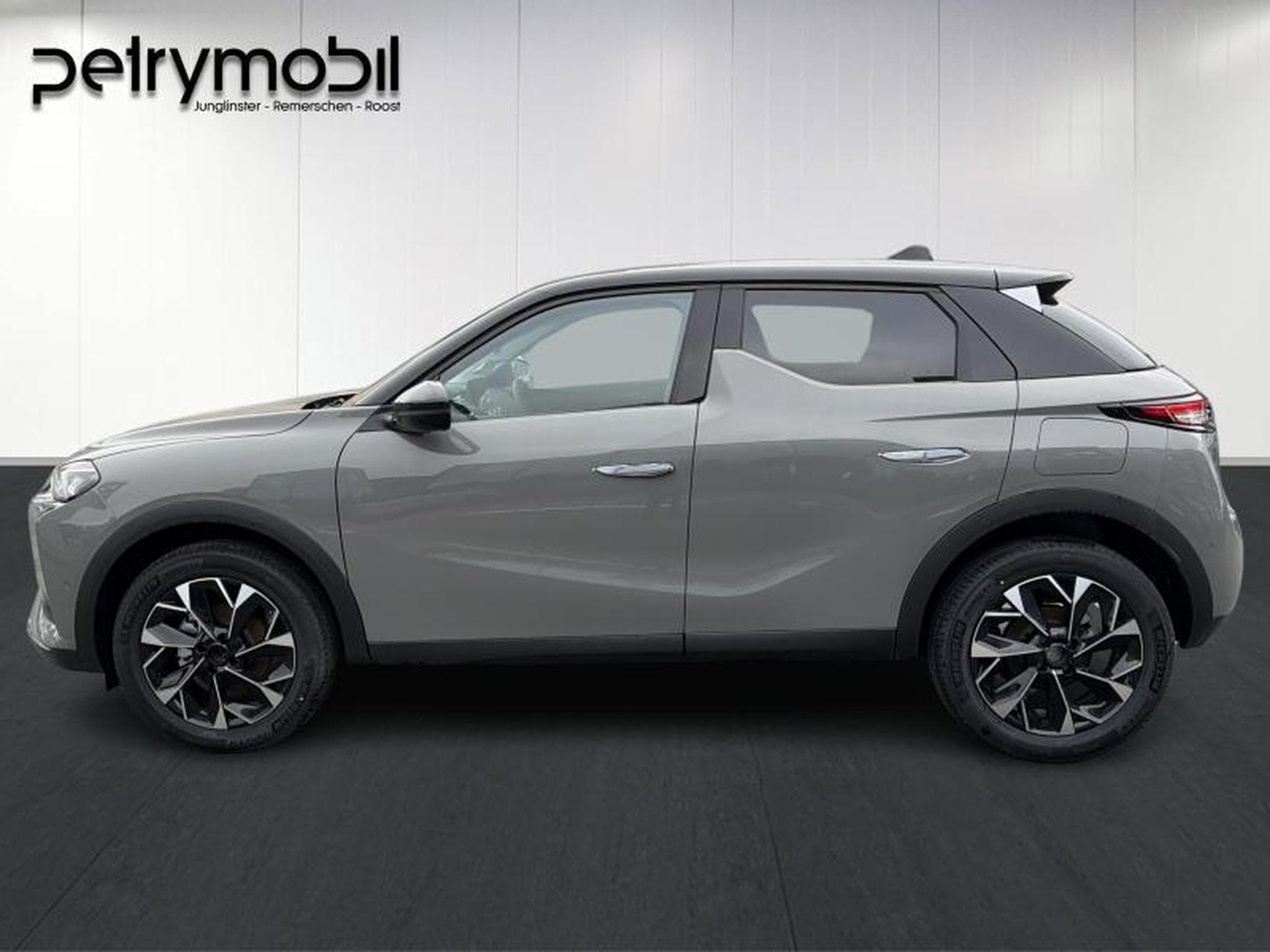 DS Automobiles DS3 PERFOMANCE LINE + (2024) - Photo 7