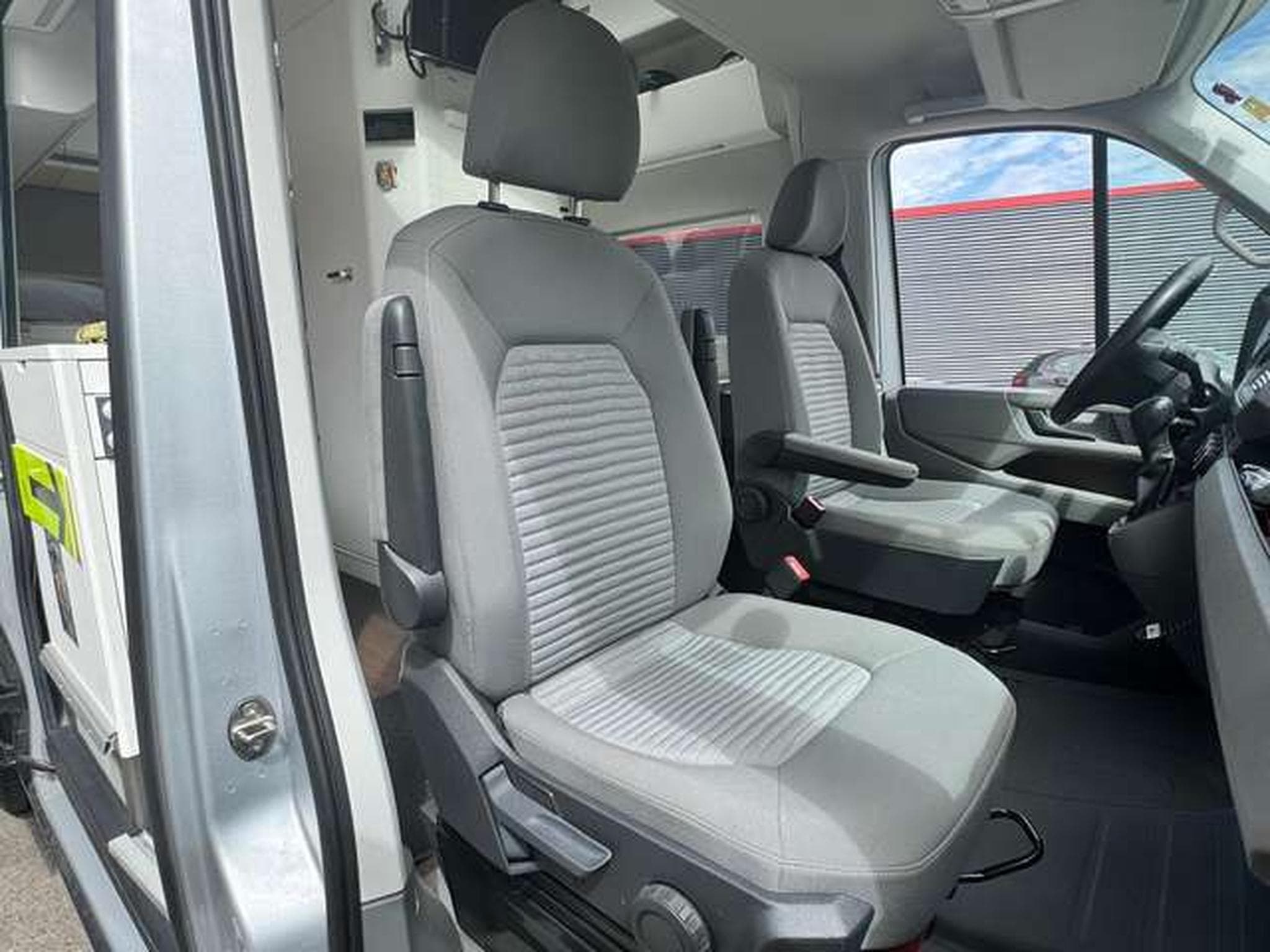 VW Grand California 1er OWNER / jusqu'a 36 mois de garantie (2022) - Photo 12