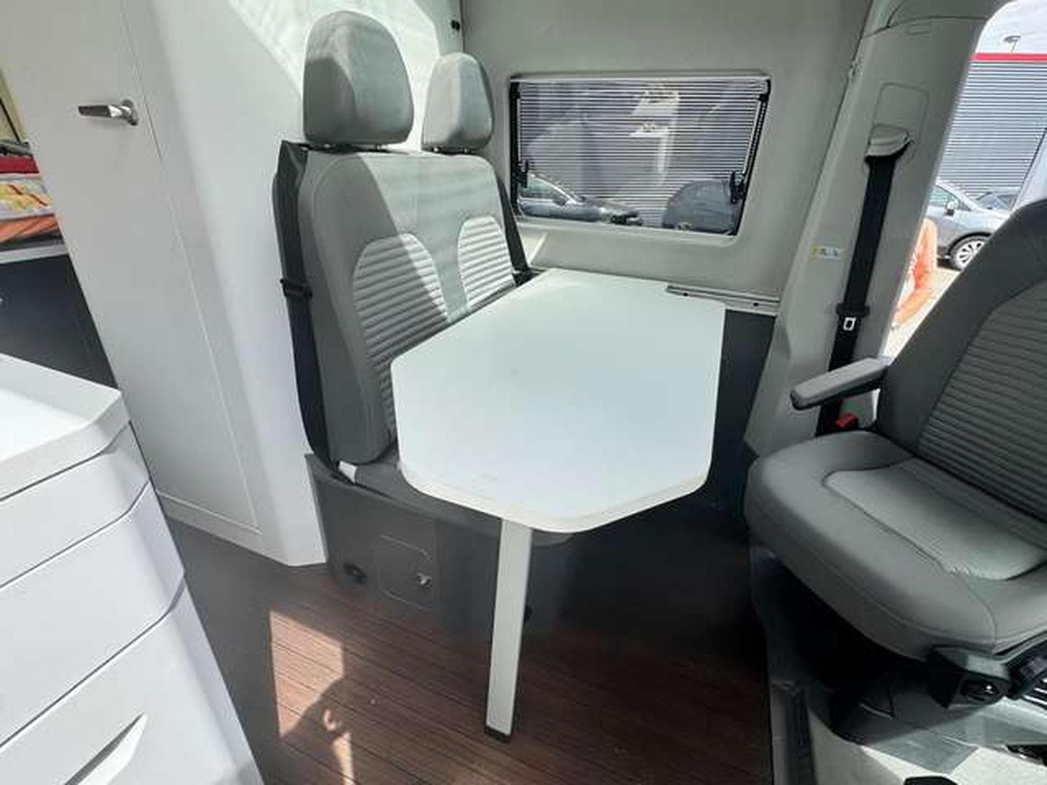 VW Grand California 1er OWNER / jusqu'a 36 mois de garantie (2022) - Photo 21