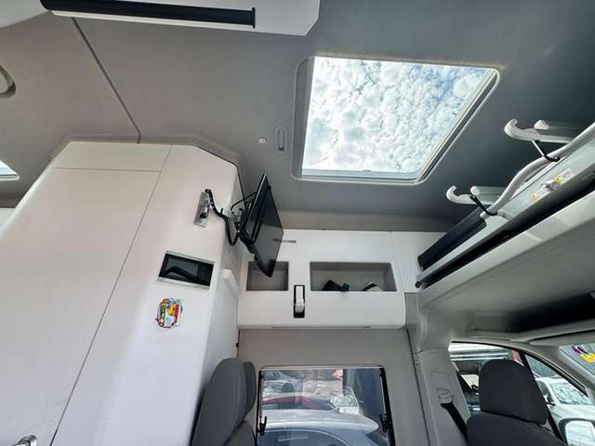 VW Grand California 1er OWNER / jusqu'a 36 mois de garantie (2022) - Photo 22