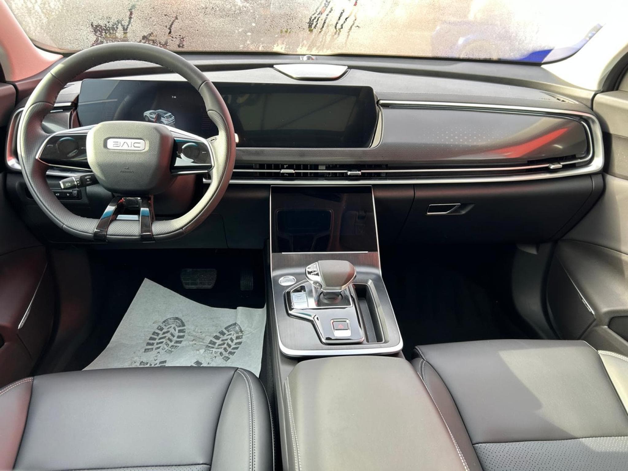 Baic X75 1.5 TURBO AUTO FULL OPTIONS (2026) - Photo 11