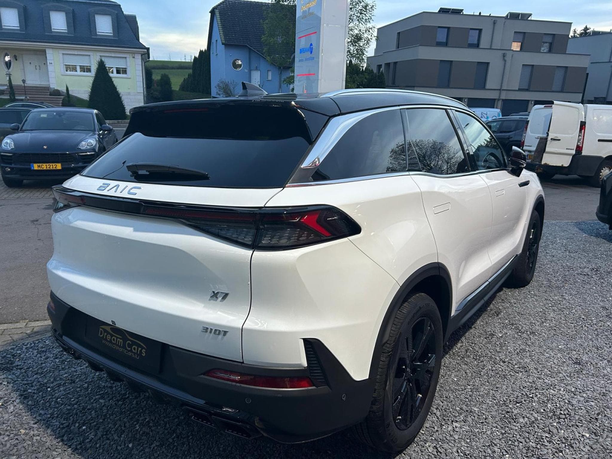 Baic X75 1.5 TURBO AUTO FULL OPTIONS (2026) - Photo 4