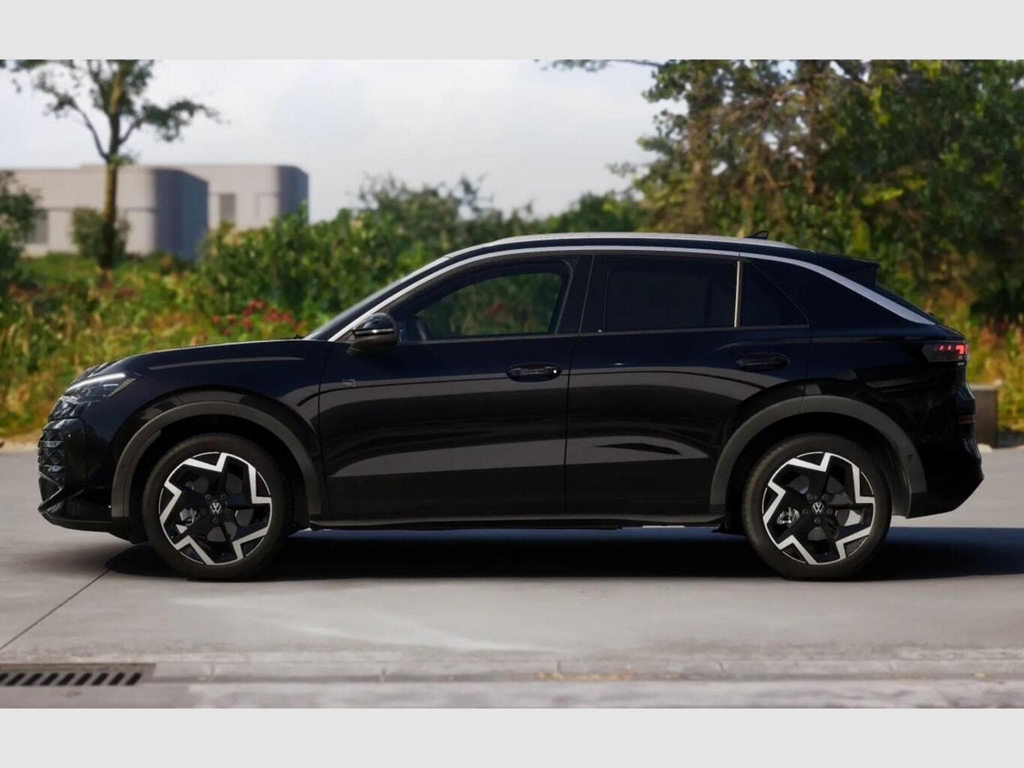 VW T-Roc R-Line (2026) - Photo 2