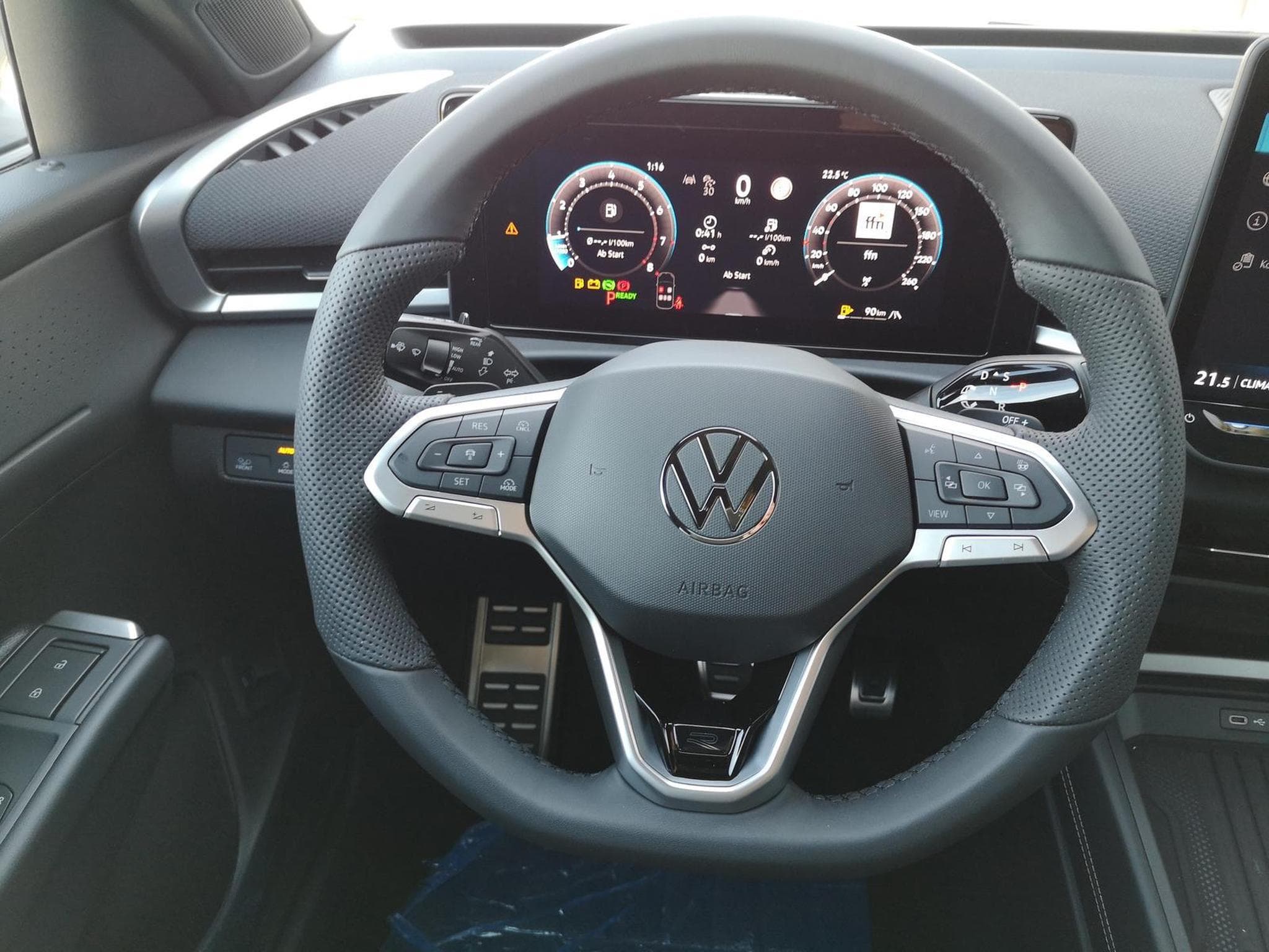 VW T-Roc 1.5 eTSI 110 kW R-Line (2026) - Photo 5