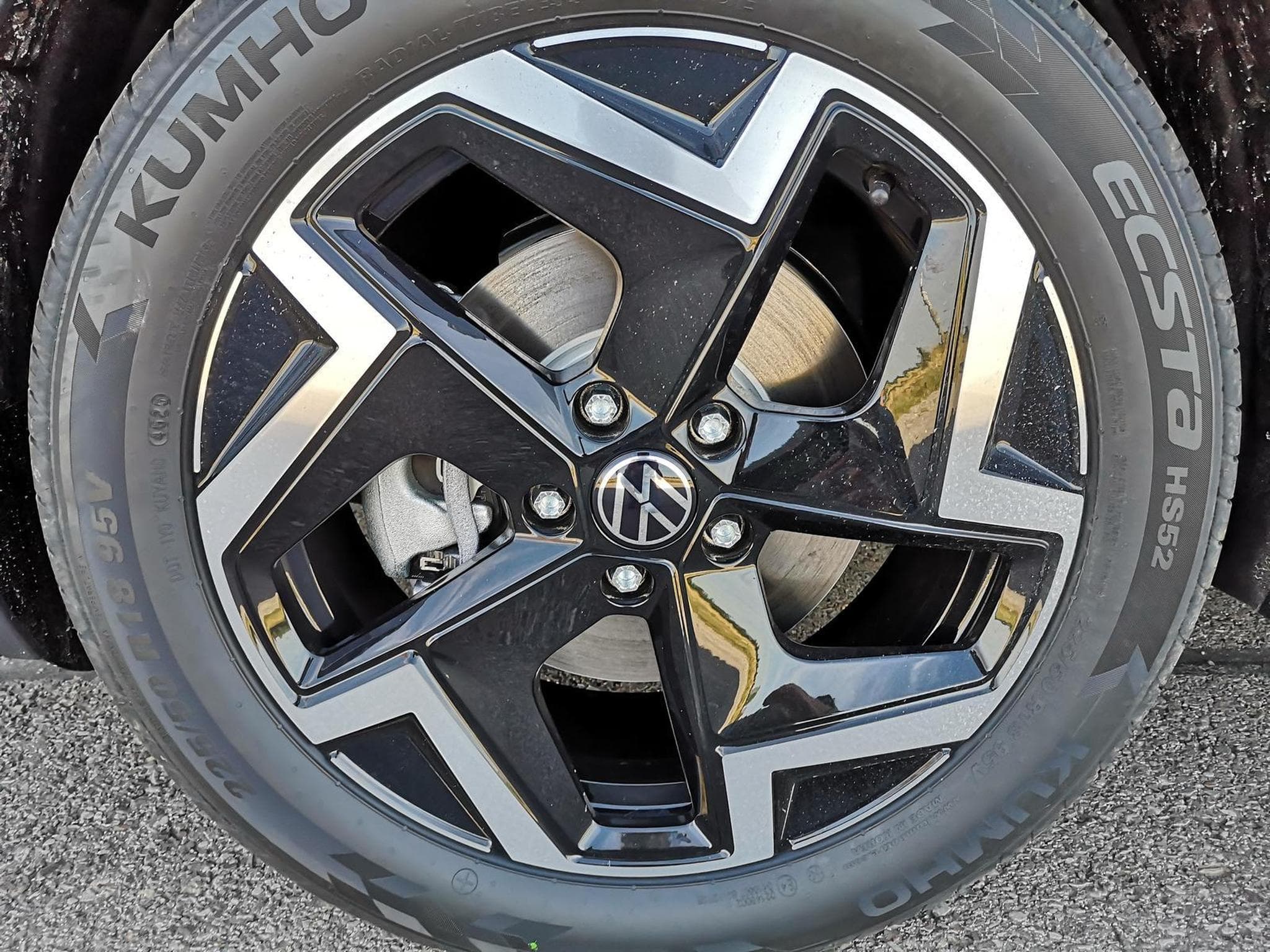 VW T-Roc 1.5 eTSI 110 kW R-Line (2026) - Photo 4