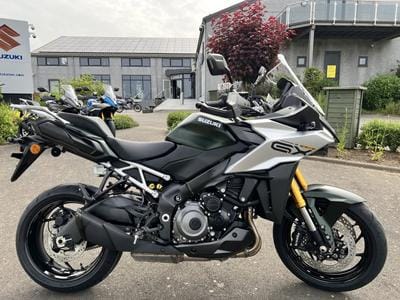 Suzuki GSX-S 1000 GX (2026) - Photo 9