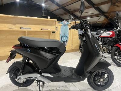 Piaggio C-Max (2026) - Photo 6