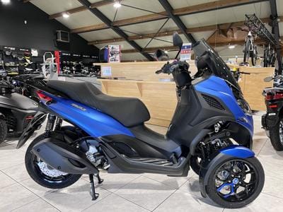 Piaggio MP3 310 (2026) - Photo 9