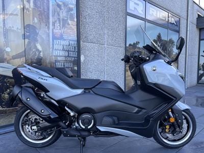 Yamaha T-Max (2026) - Photo 6