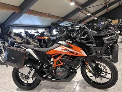 KTM 390 Duke (2024) - Photo 2