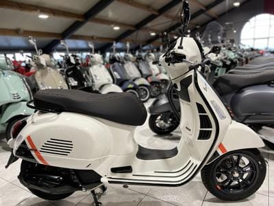 Vespa GTS (2026) - Photo 8