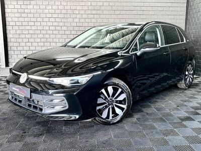 VW Golf (2025) - Photo 2