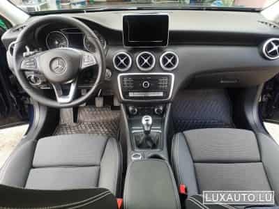 Mercedes A 180 180 (2018) - Photo 4