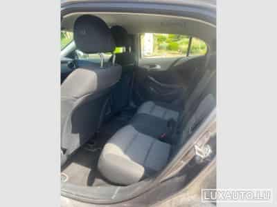 Mercedes GLA 200 (2019) - Photo 6