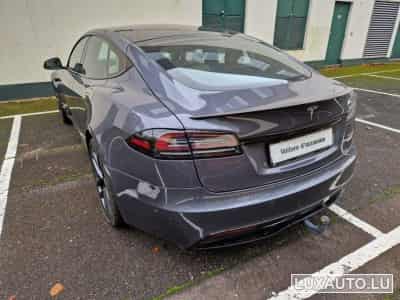 Tesla Model S Plaid (2023) - Photo 3