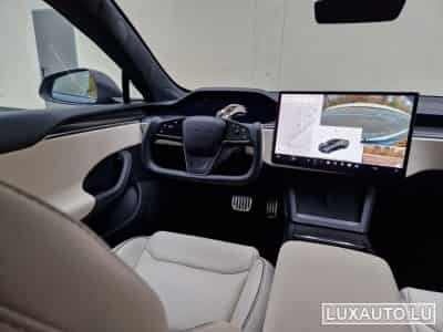 Tesla Model S Plaid (2023) - Photo 5