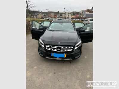 Mercedes GLA 180 Sporty Utilitiy AMG LINE (2019) - Photo 1