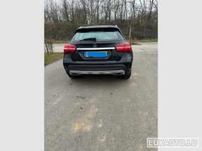 Mercedes GLA 180 Sporty Utilitiy AMG LINE (2019) - Photo 3