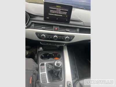 Audi A4 S-LINE (2017) - Photo 9