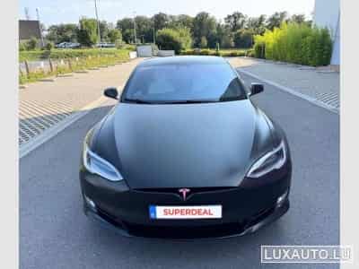 Tesla Model X (2019) - Photo 2