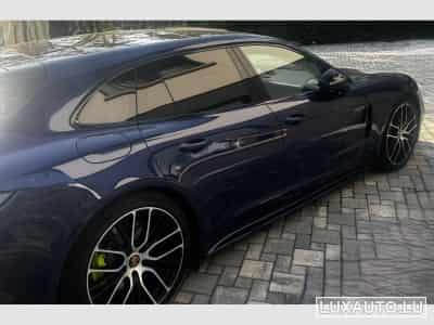 Porsche Panamera Porsche Panamera 4 E-Hybrid Sport Turismo (2023) - Photo 2