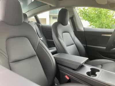 Tesla Model 3 (2023) - Photo 5