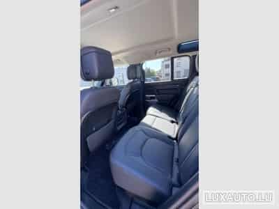Land-Rover Defender SE (2022) - Photo 6